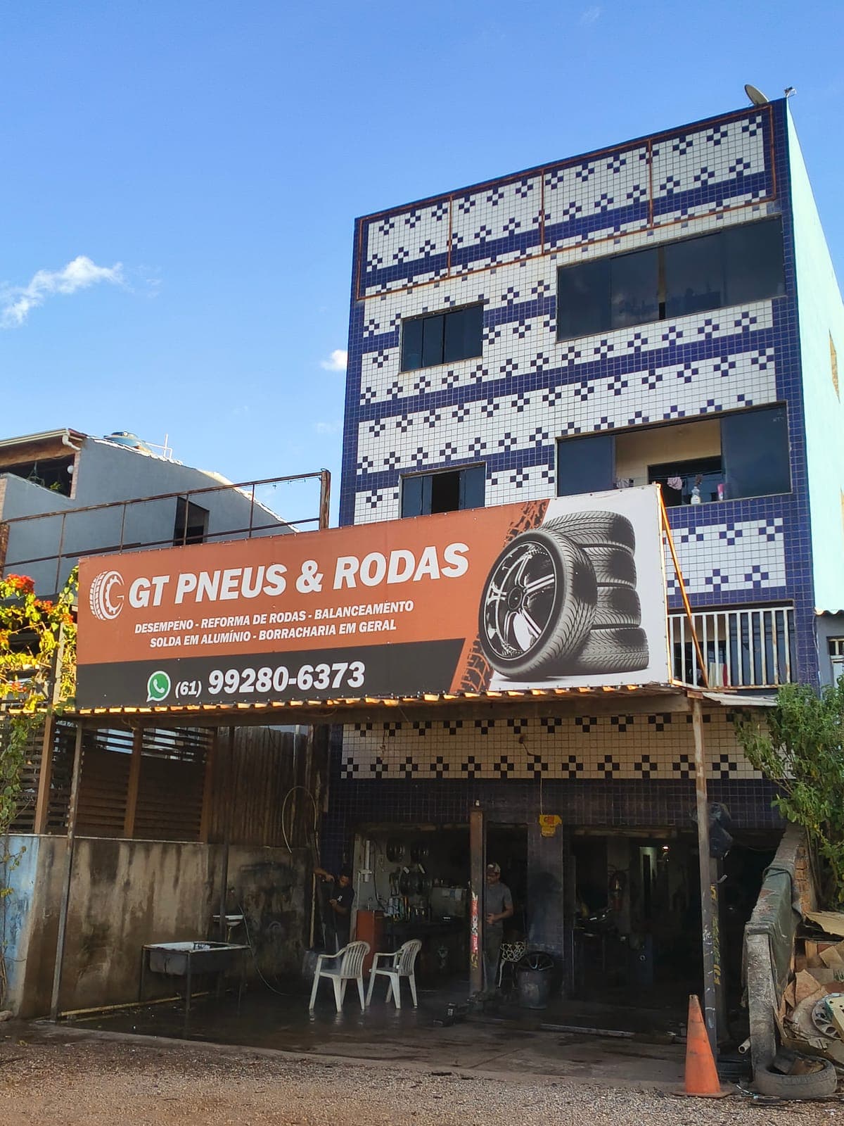 Fachada da loja GT Pneus e Rodas em São Sebastião - DF